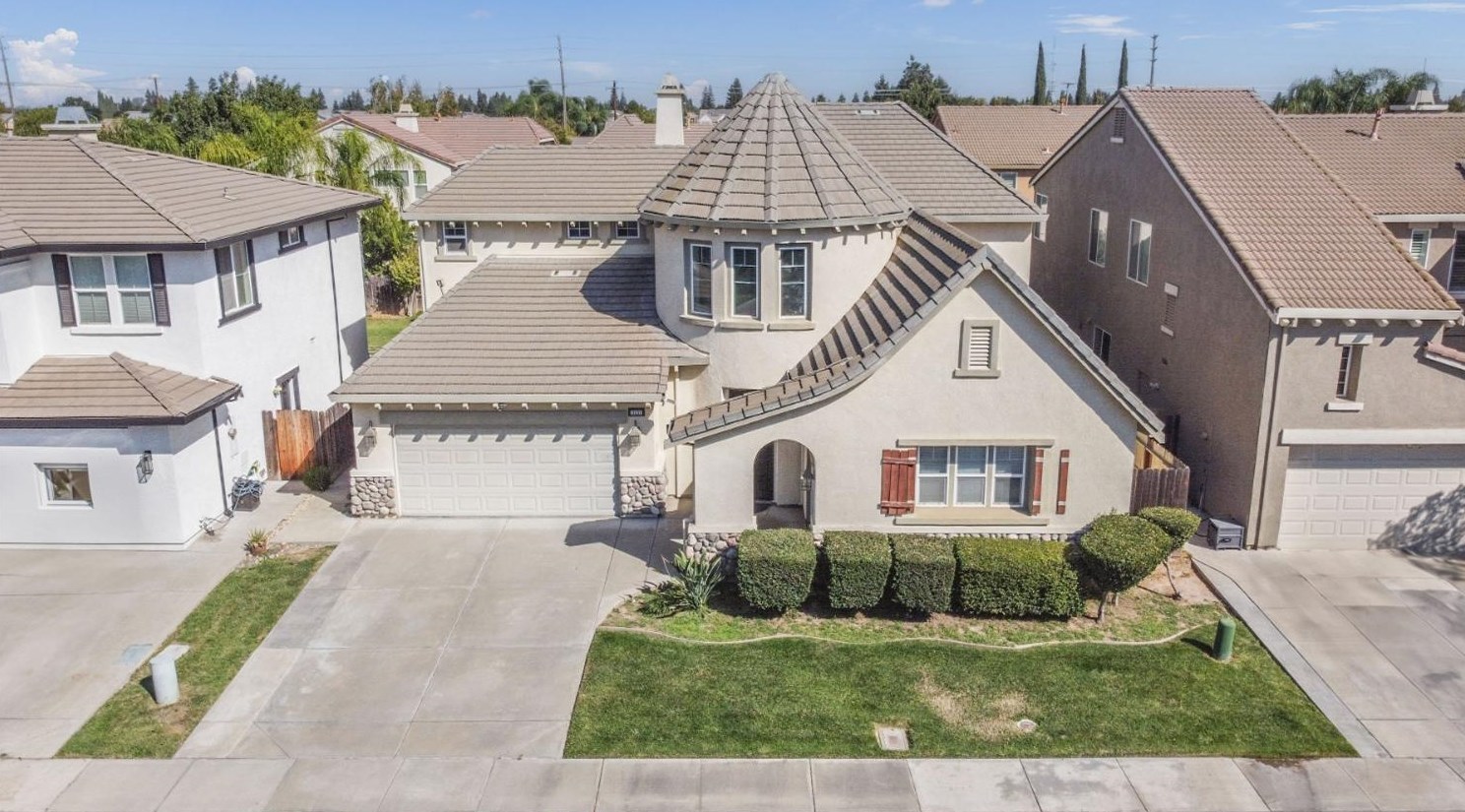 3120 Knightsbridge Dr, Modesto, CA 95355