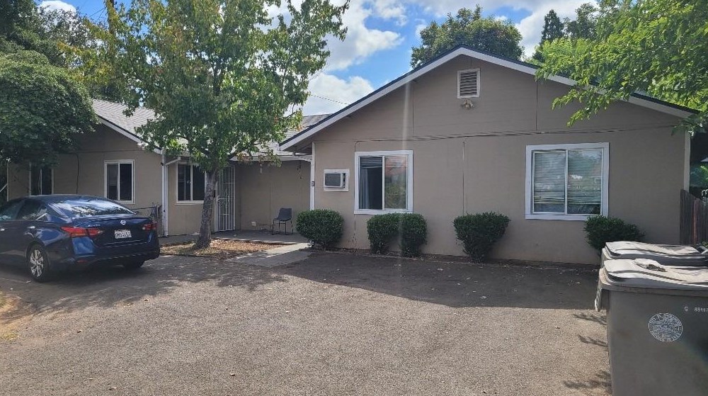 760 Arden Way, Sacramento, CA 95815-3830