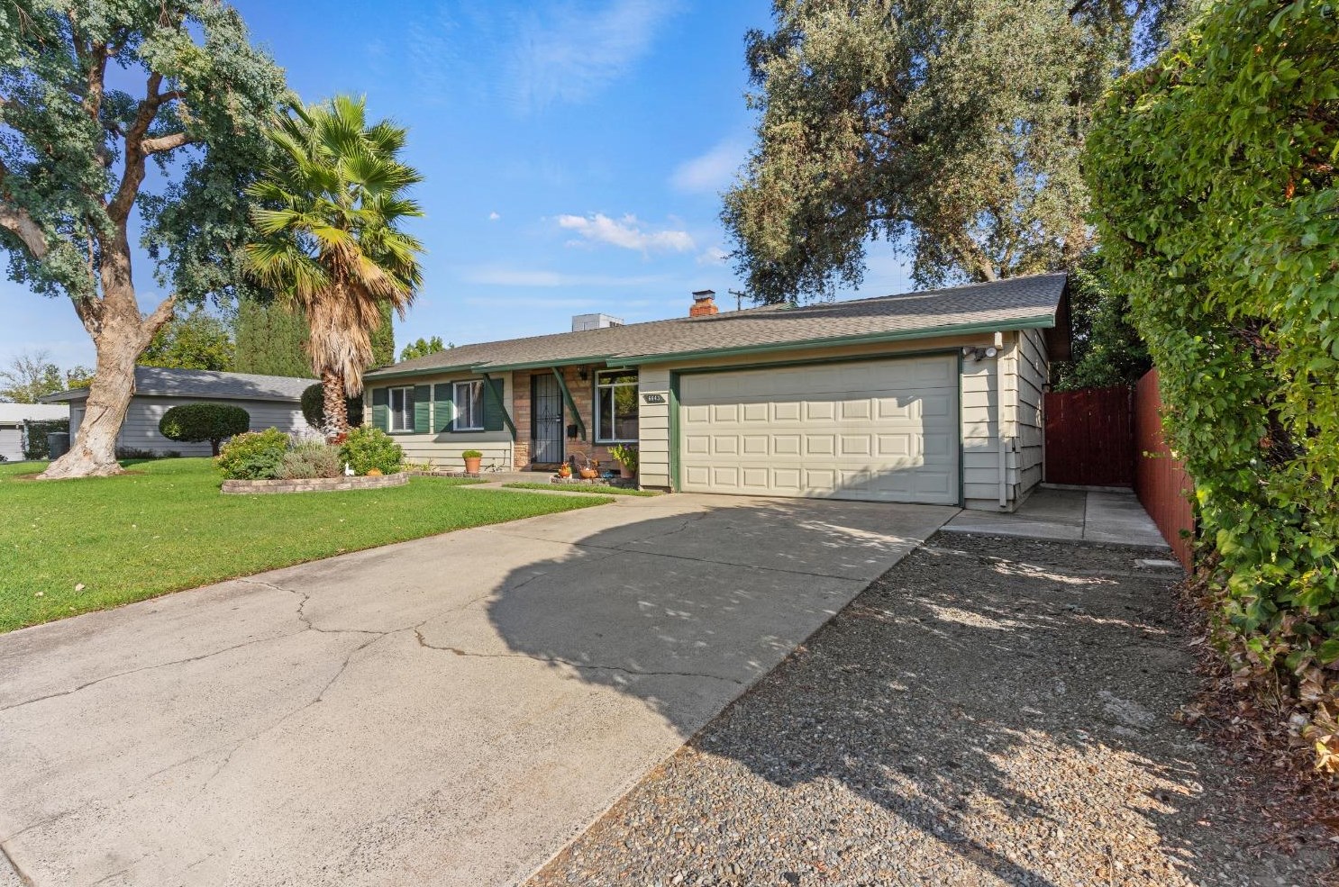 6643 Markley Way, Carmichael, CA 95608-6315