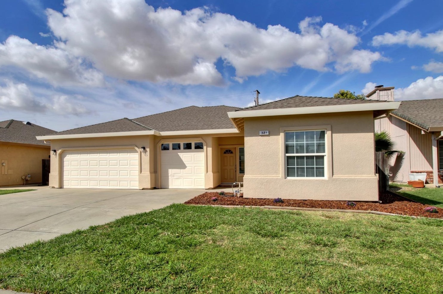 321 Ginny Wy, Rio Linda, CA 95673
