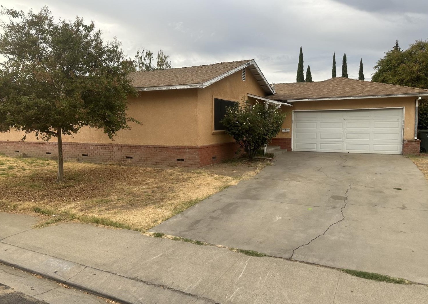 2209 Earlmar Dr, Modesto, CA 95350