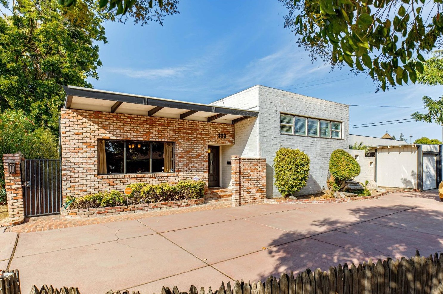 923 W Roseburg Ave, Modesto, CA 95350