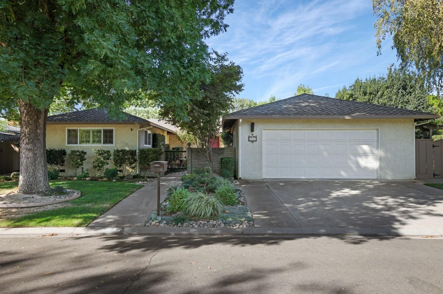 1117 Petersburg Way, Modesto, CA 95355