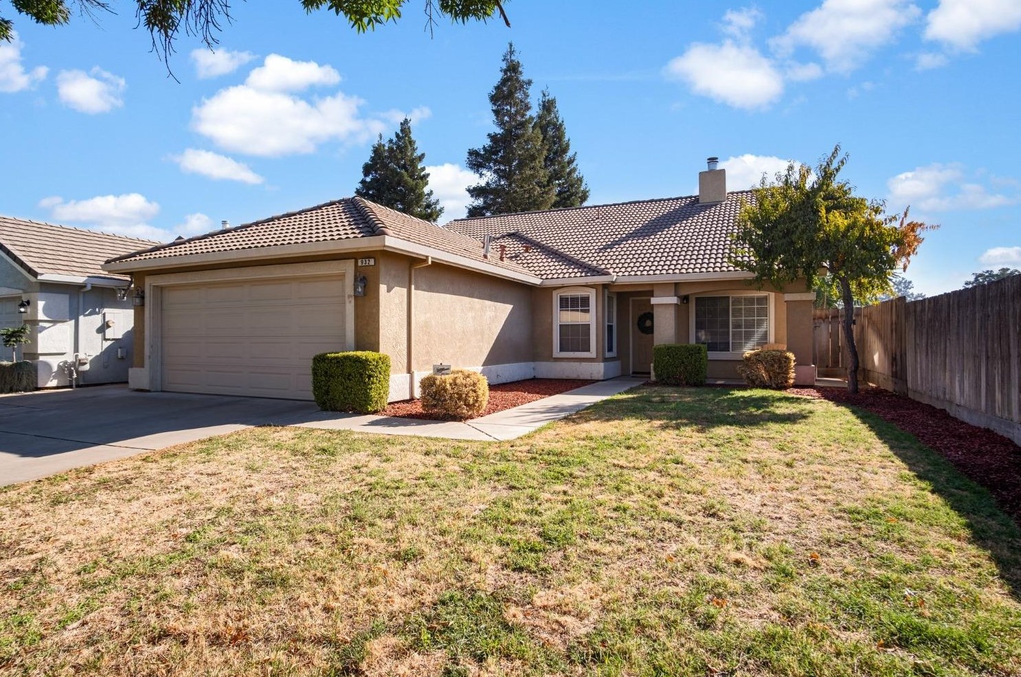 932 Chris Ln, Turlock, CA 95380