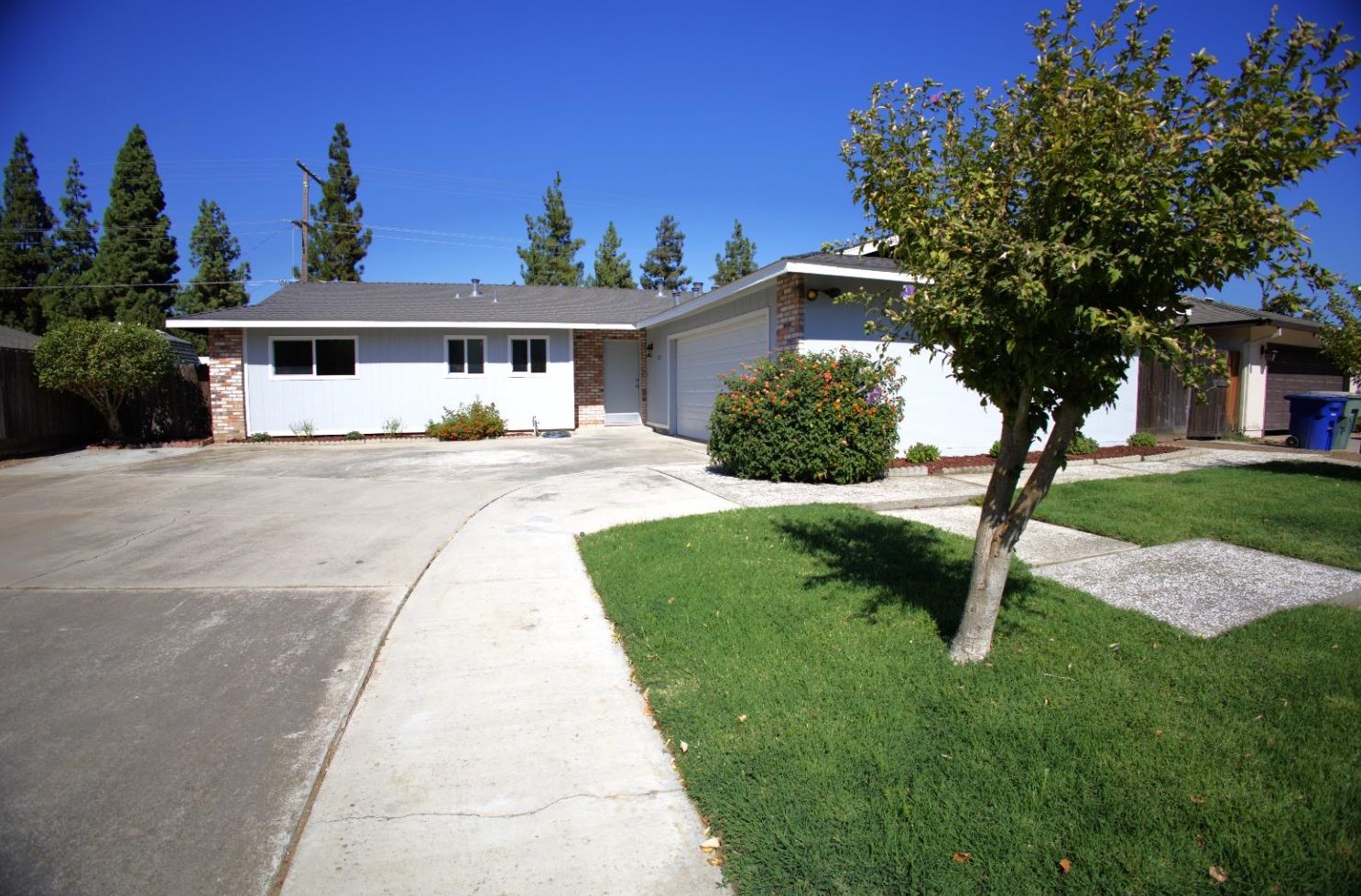 1113 Palmilla Dr, Modesto, CA 95356