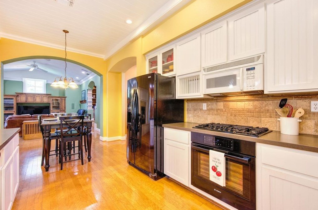 220 Singer Ln, Folsom CA  95630-5277 exterior
