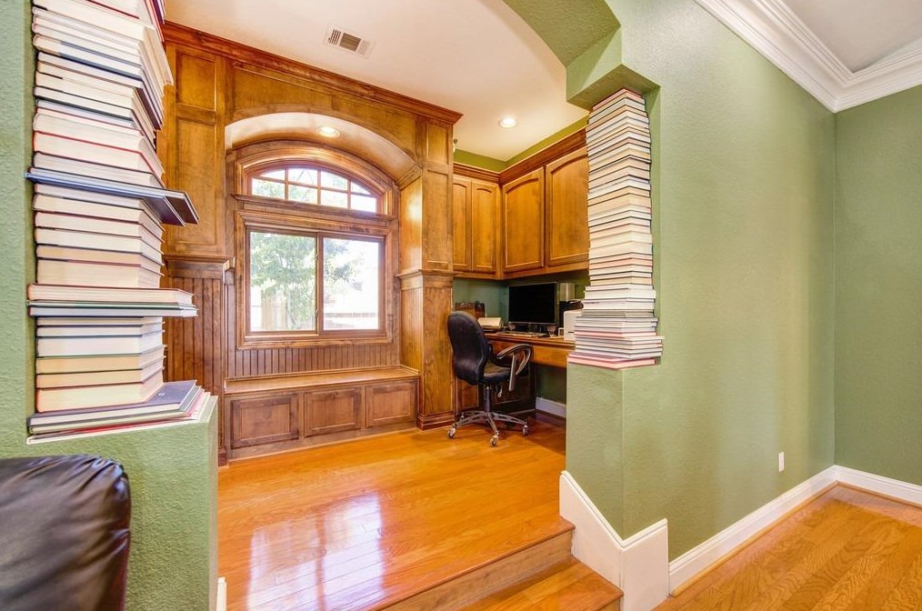 220 Singer Ln, Folsom CA  95630-5277 exterior