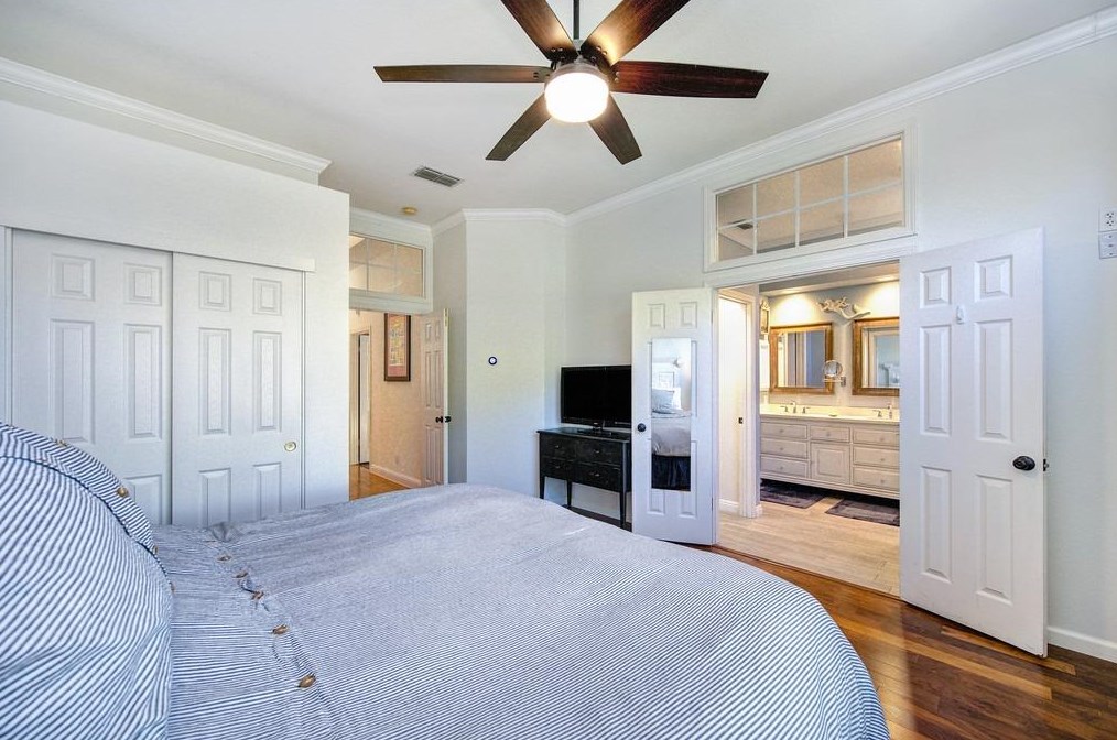 220 Singer Ln, Folsom CA  95630-5277 exterior