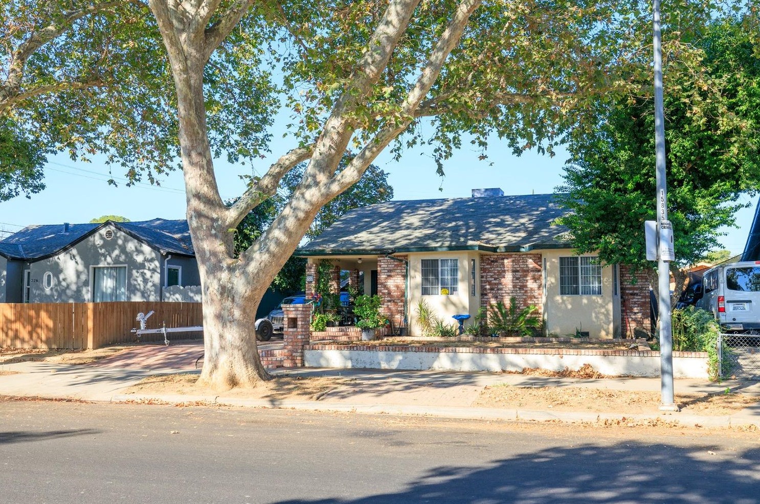 222 Madera Ave, Modesto, CA 95351