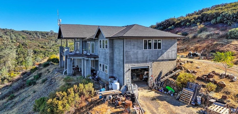 711 Kanaka Valley Rd, Rescue, CA 95672