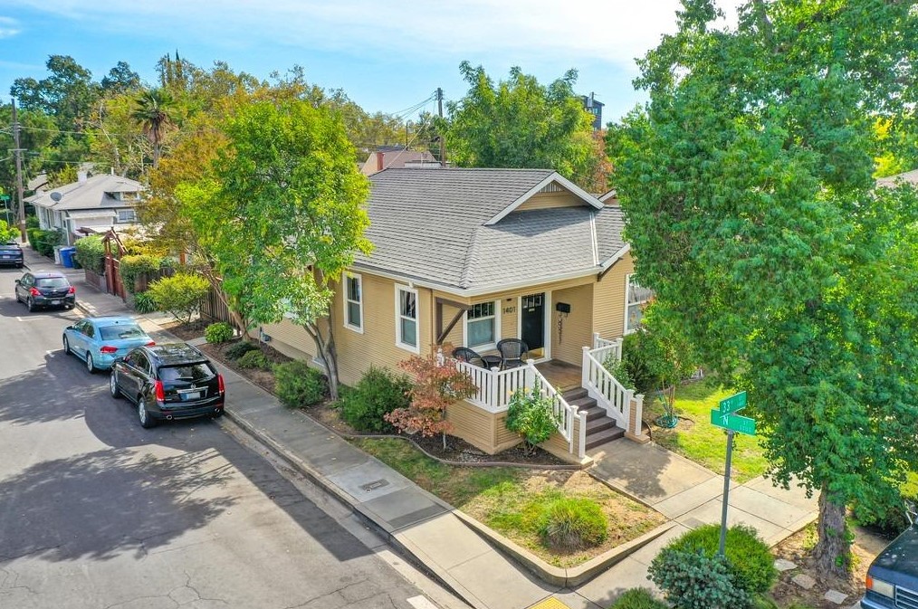 1401 33rd St, Sacramento, CA 95816-5321
