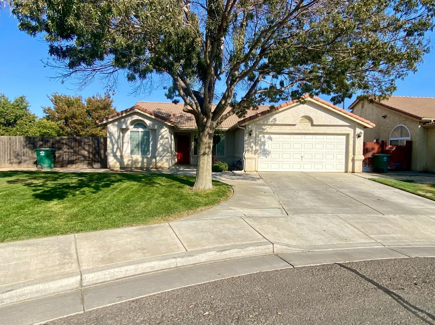 676 Mendocino Ct, Los Banos, CA 93635