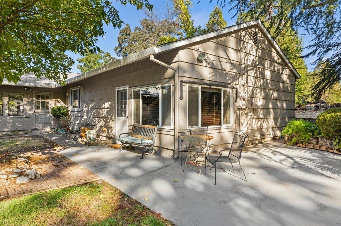 3460 Los Flores Rd, Loomis, CA 95650