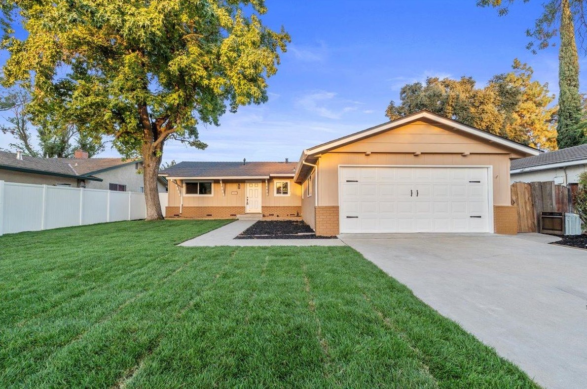 705 Scenic View Ct, Modesto, CA 95354