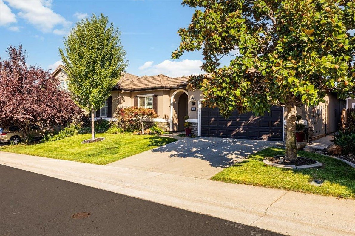 2173 Viola Way, Roseville, CA 95661-3238