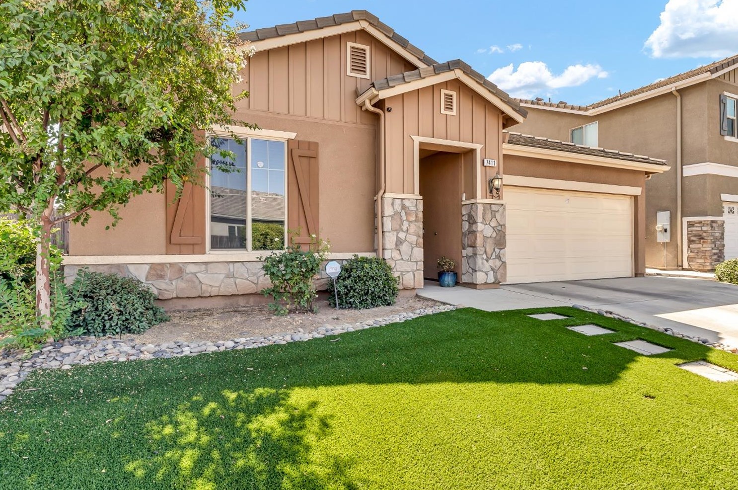 7411 Andrews Ave, Fresno, CA 93737-9286