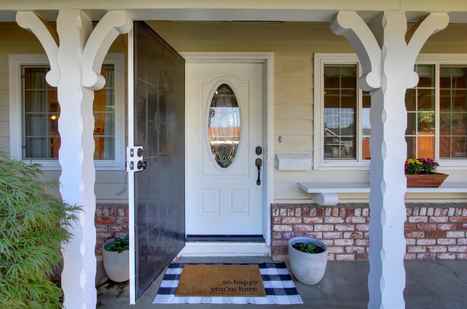8590 Cliffwood Way, Sacramento, CA 95826-3640