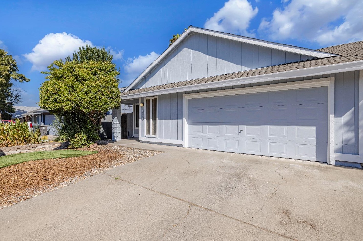 8328 Deville Oaks Way, Citrus Heights, CA 95621-1347
