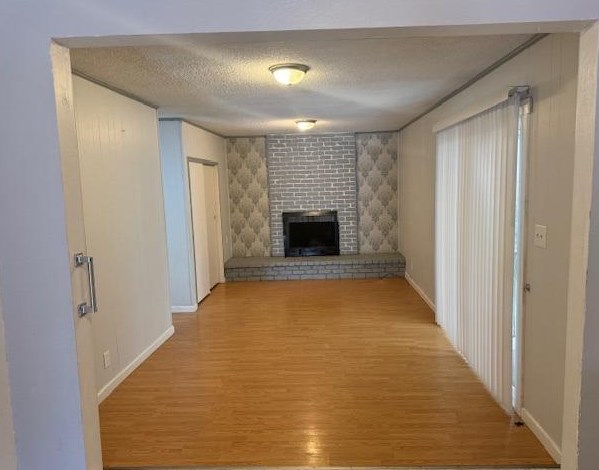 5835 Morse Dr, Oakland CA  94605-1139 exterior