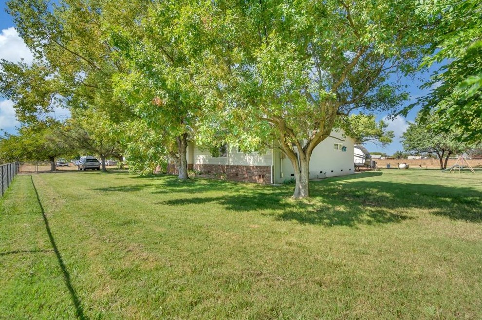 11603 E Peltier Rd, Acampo, CA 95220
