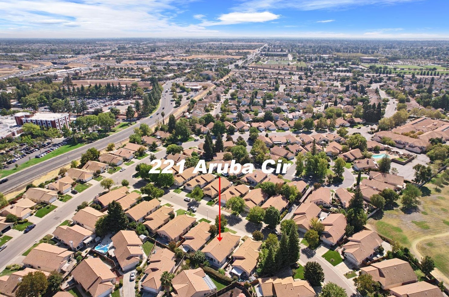 221 Aruba Cir, Sacramento CA  95823-5985 exterior