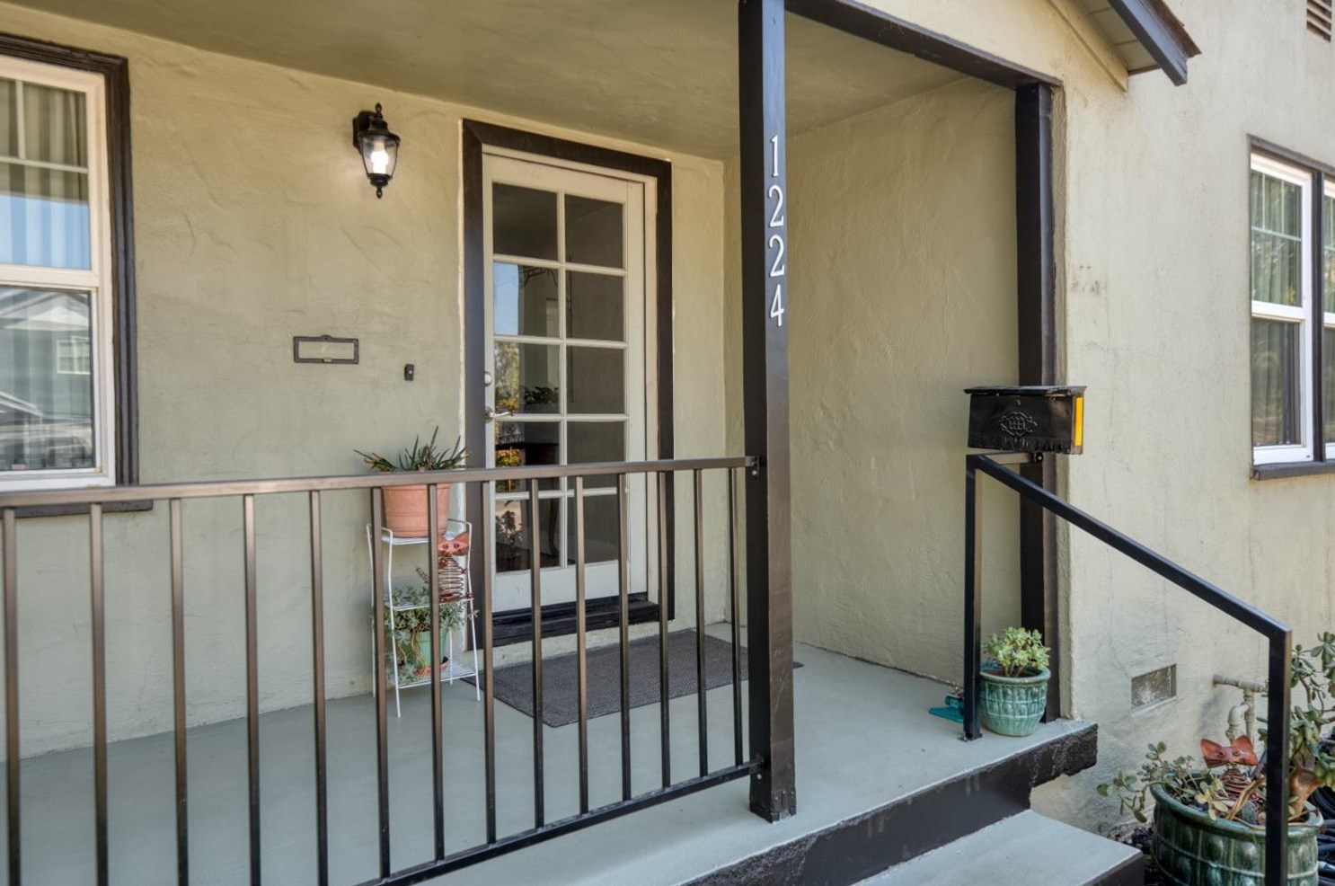 1224 Normandy Dr, Modesto, CA 95351