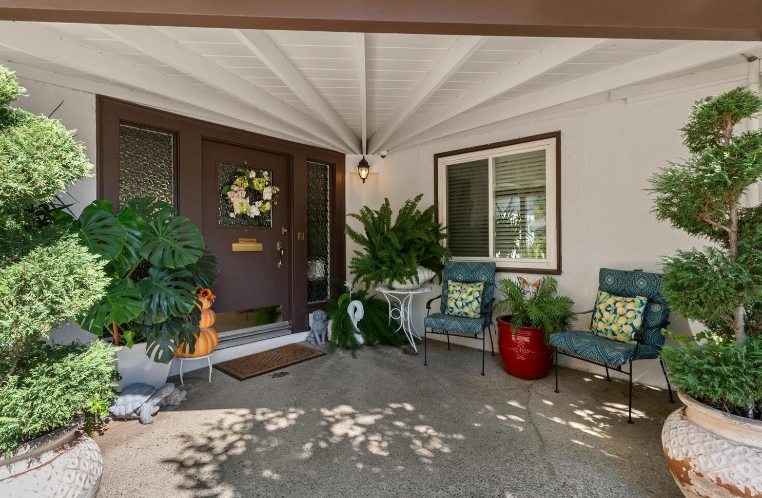 689 Tuxedo Ave, Stockton, CA 95204-5239