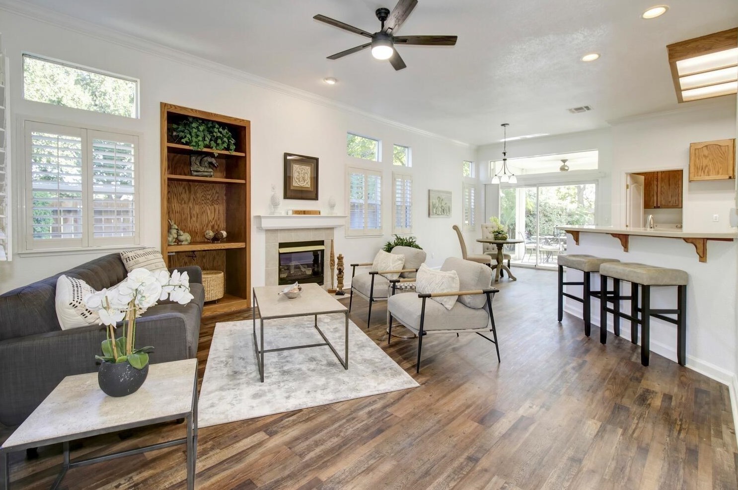 2424 Dinwiddie Way, Elk Grove, CA 95758