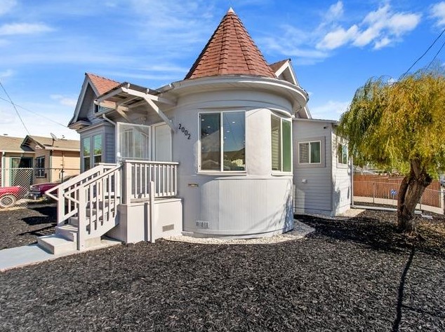 2002 69th Ave, Oakland, CA 94621-3434