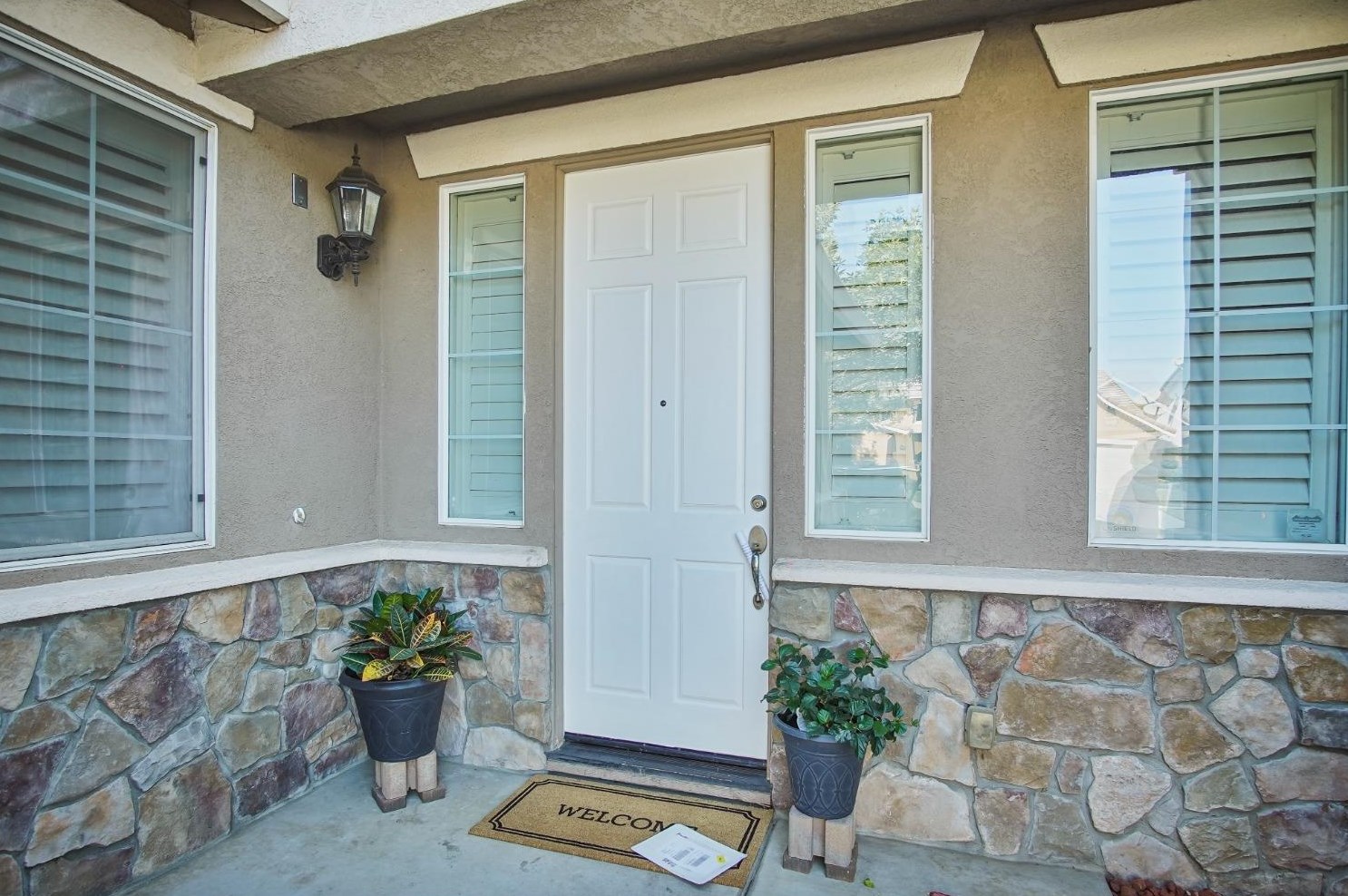 1304 Blakely Ln, Modesto, CA 95356