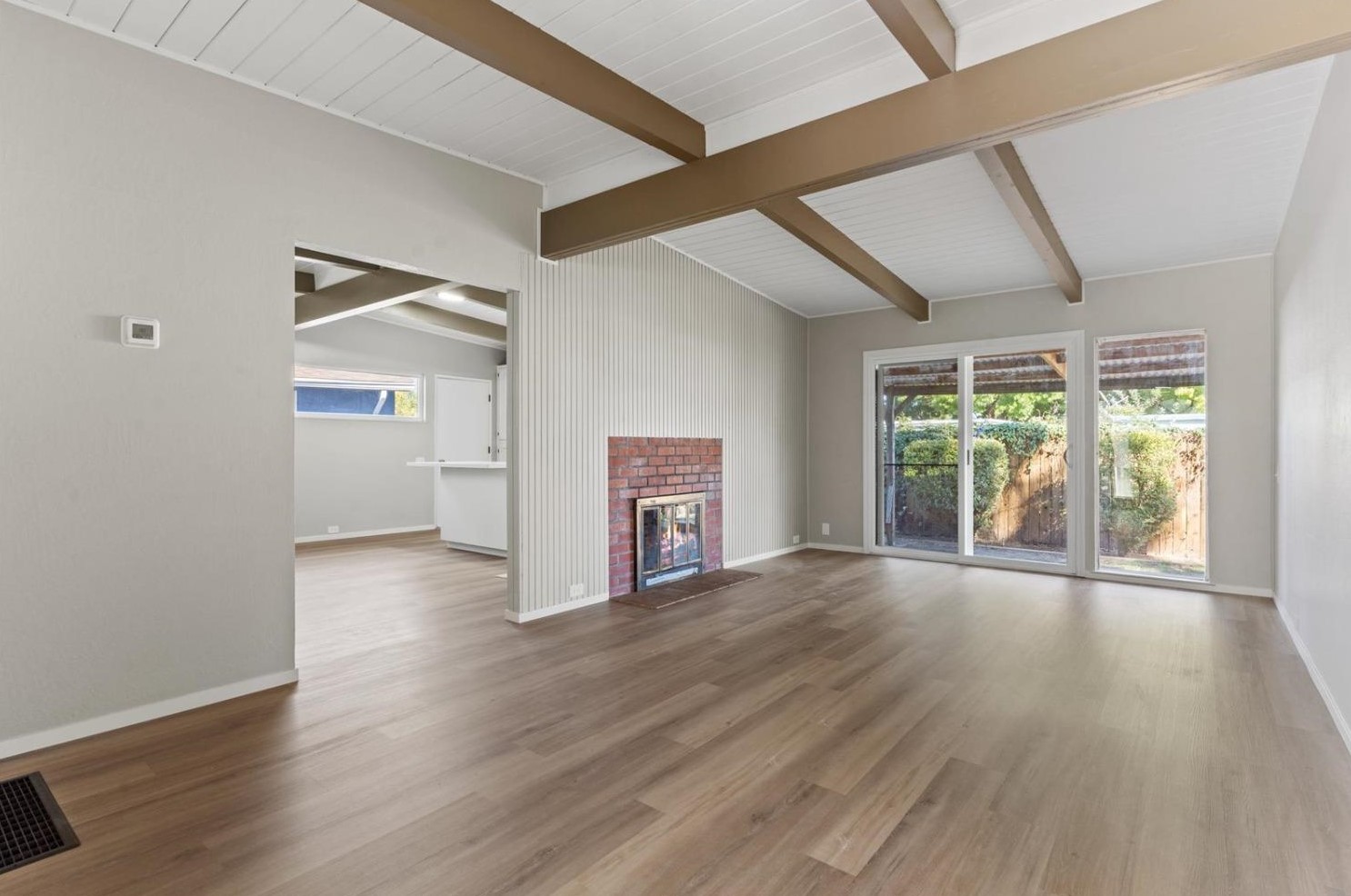 1431 Clark Ave, Yuba City CA  95991-2821 exterior