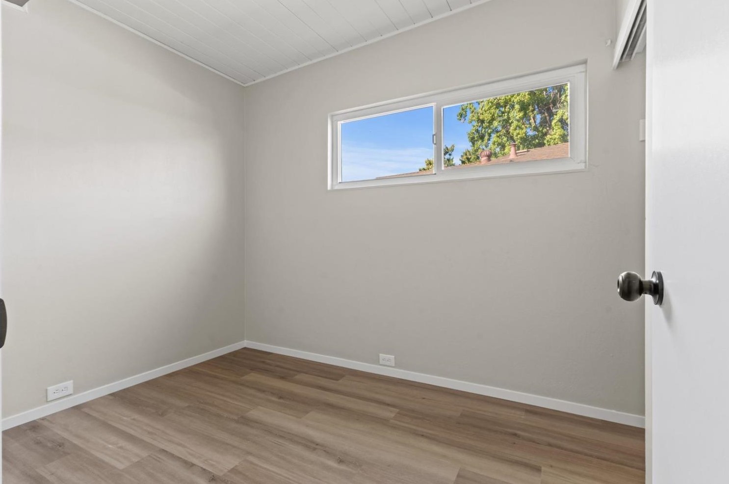 1431 Clark Ave, Yuba City CA  95991-2821 exterior