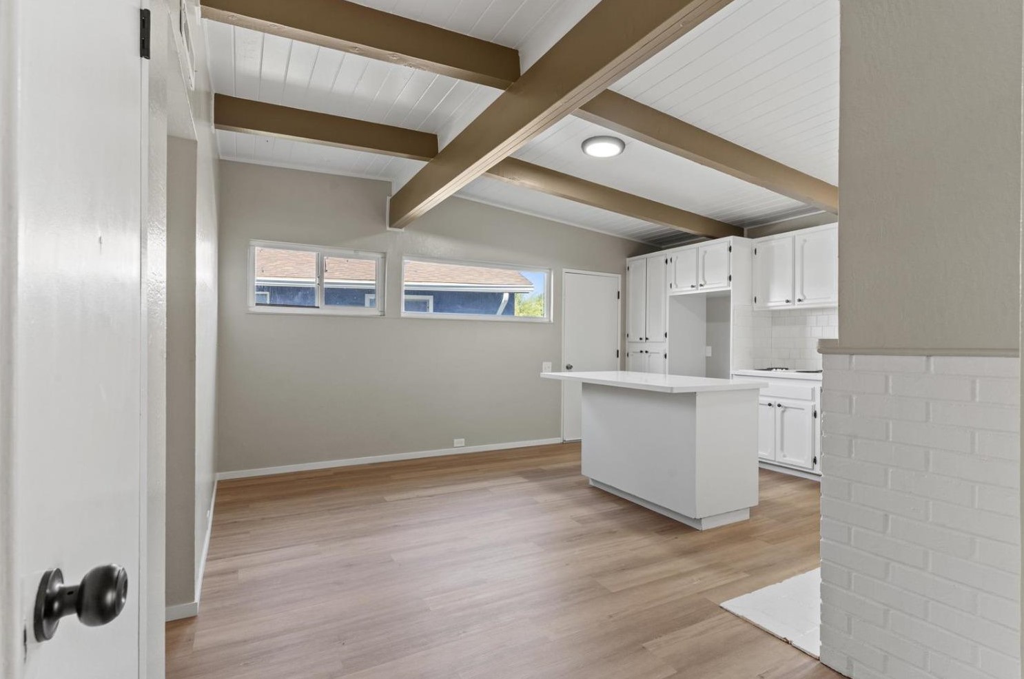 1431 Clark Ave, Yuba City CA  95991-2821 exterior