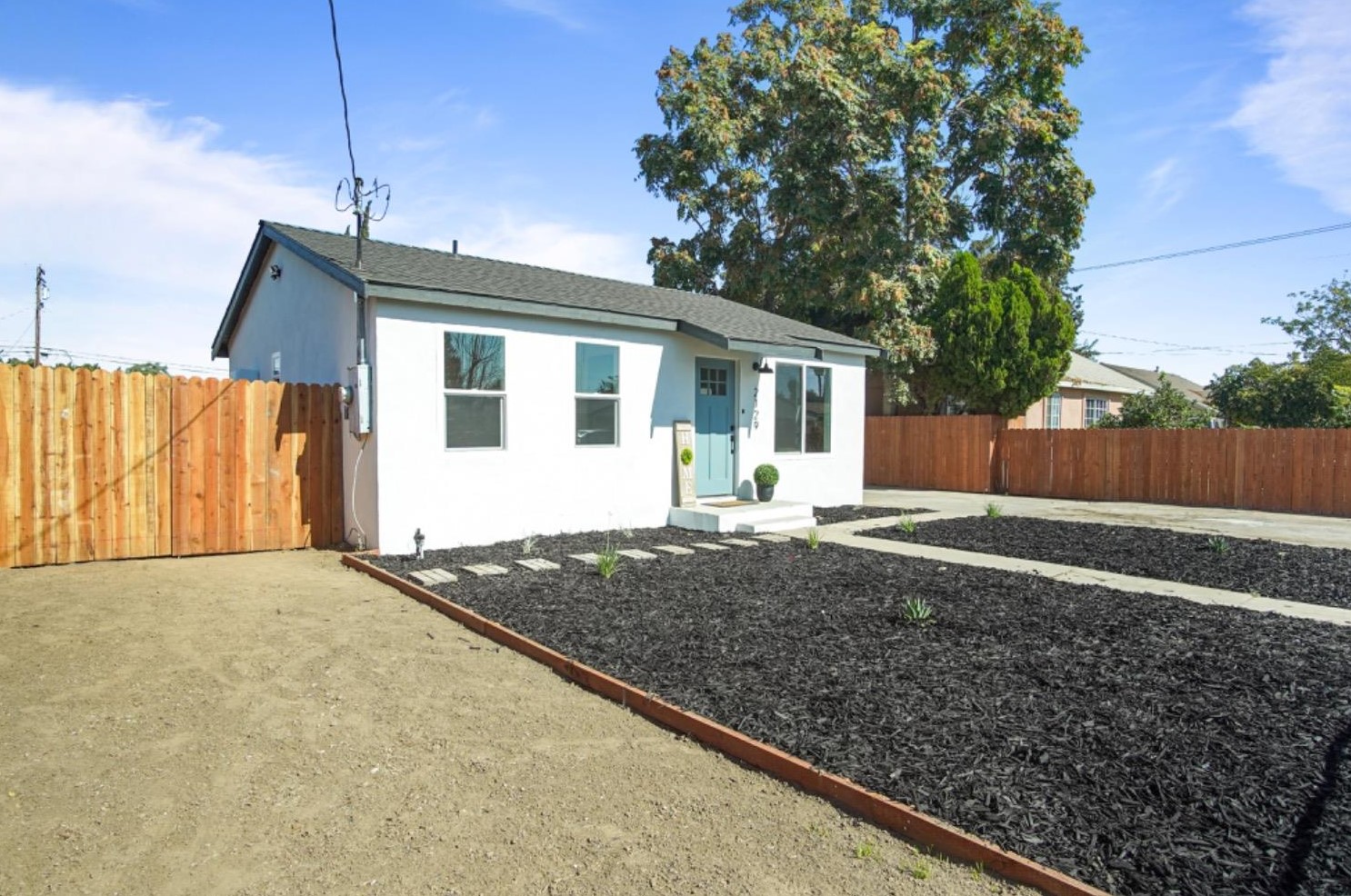 2129 Kenneth St, Modesto, CA 95351