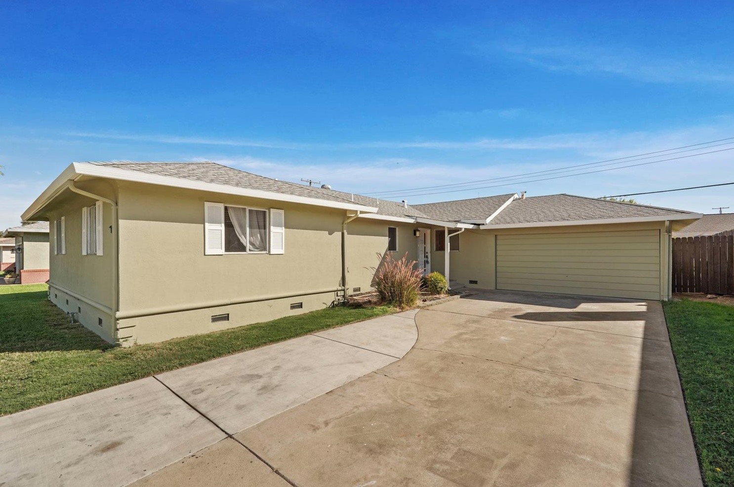 534 Crescent Ave, Lodi, CA 95240-3941