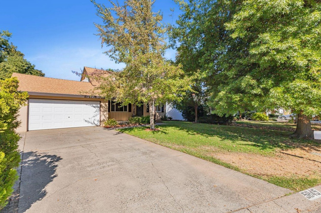 5845 Topp Ct, Carmichael, CA 95608