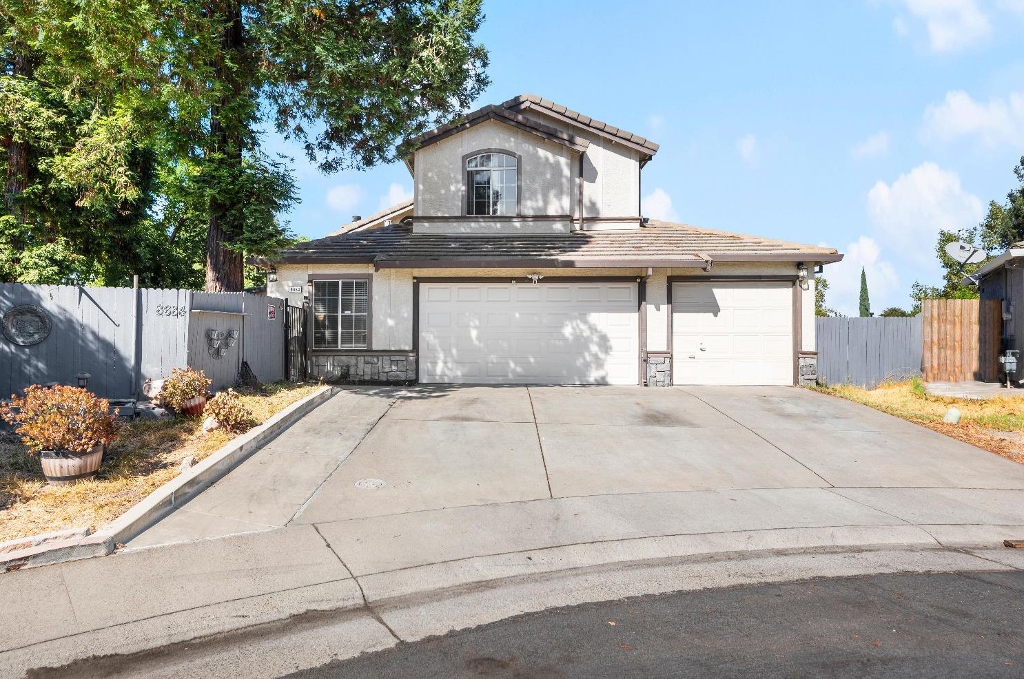 8684 Moss Agate Ct, Elk Grove, CA 95758