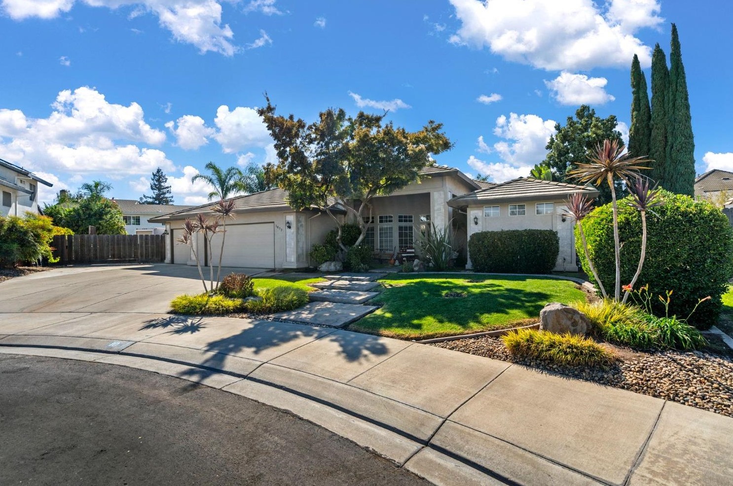 1077 Eastburg Ct, Ripon, CA 95366