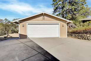 16174 Thornberry Ln, Grass Valley, CA 95949 - Photo 18
