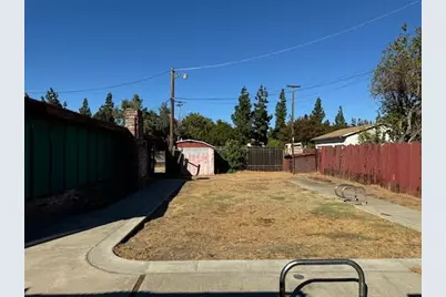 2724 Sparks Way, Modesto, CA 95350 - Photo 8