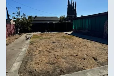 2724 Sparks Way, Modesto, CA 95350 - Photo 10