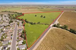 18400 N Tully Rd, Lockeford, CA 95237 - Photo 1