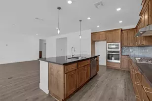 10324 Evangaline Wy, Elk Grove, CA 95757 - Photo 4