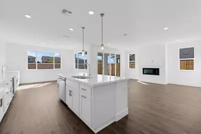 10328 Evangaline Way, Elk Grove, CA 95757 - Photo 4