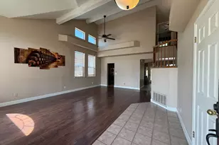 217 Castile Ln, Turlock, CA 95382 - Photo 2