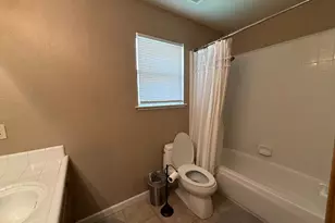 217 Castile Ln, Turlock, CA 95382 - Photo 24