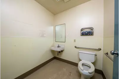 230 N California Street, Stockton, CA 95202 - Photo 24