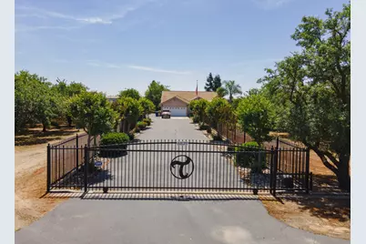 6839 Mercedes Avenue, Winton, CA 95388 - Photo 2