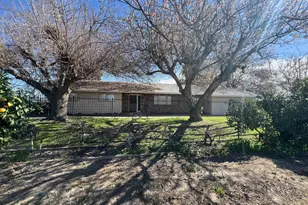 4024 Washington Blvd, Livingston, CA 95334 - Photo 1