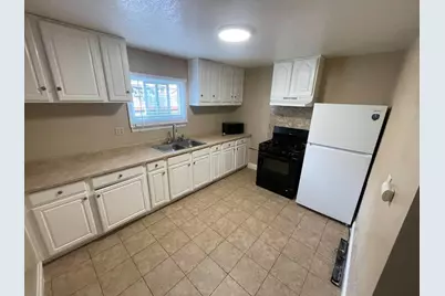 1529 Hobson Avenue, West Sacramento, CA 95605 - Photo 2